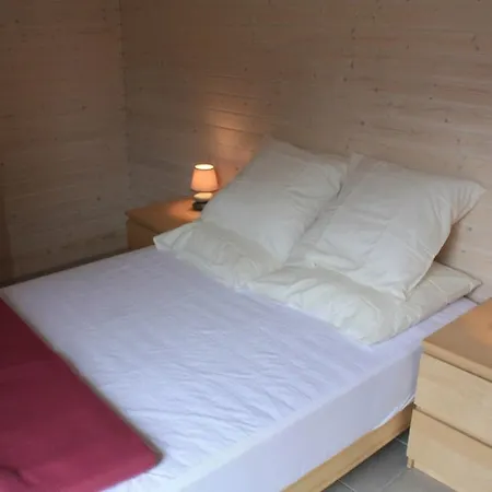 Gite Chalet Bois Avec Spa Privatif Mauriac  Room photo