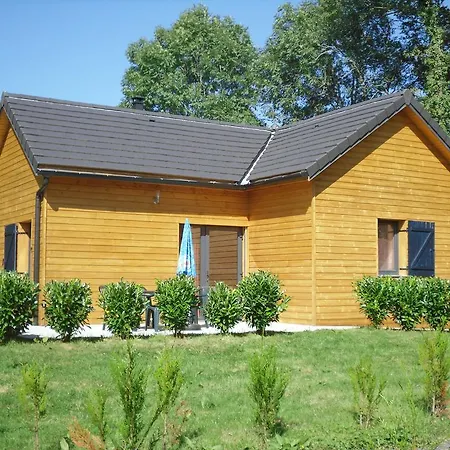 Gite Chalet Bois Avec Spa Privatif Mauriac  Exterior photo